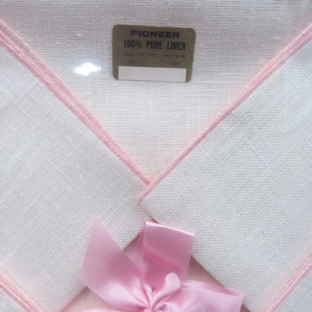Vintage Pioneer Placemat Set 100% Linen Floral Embroidered Napkins 8‎ pc NOS